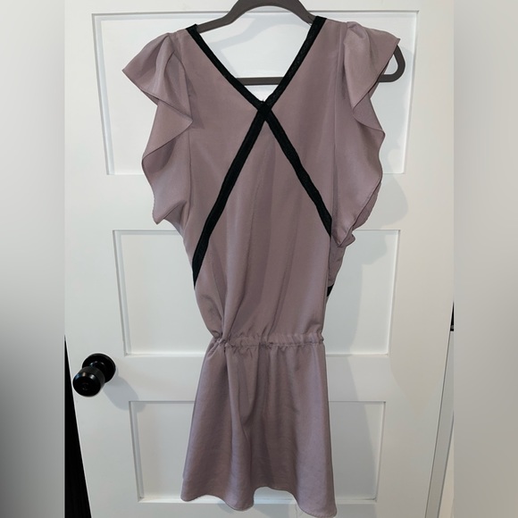 Mauve Flutter Sleeve Dress with Tie Waist - Picture 3 of 4